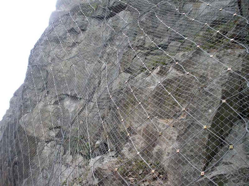 防落石边坡防护网