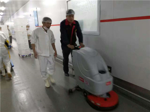 食品厂使用柳州洗地机车间清洁更彻底