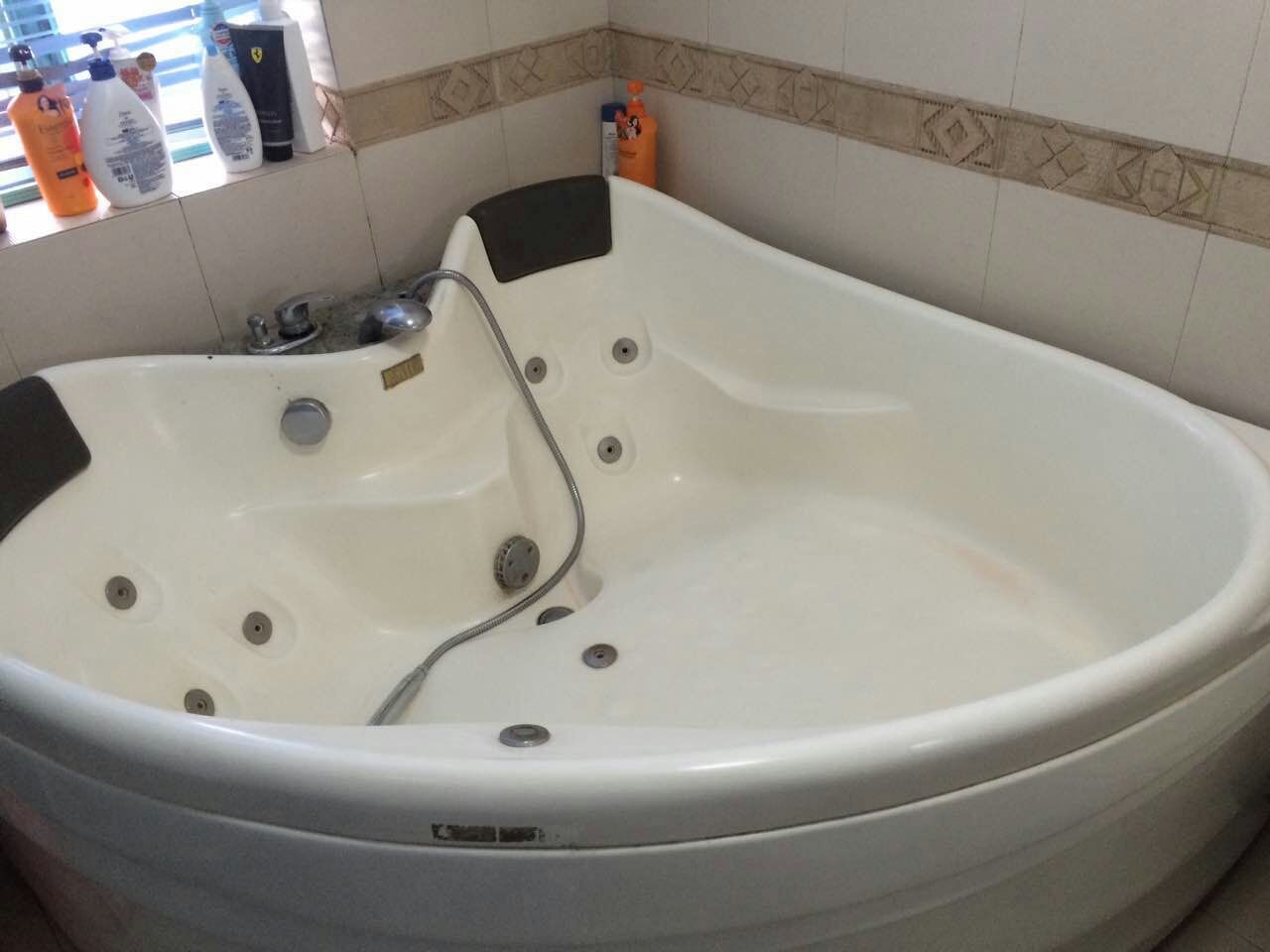 澳金浴缸修理部 上海澳金浴缸漏水维修