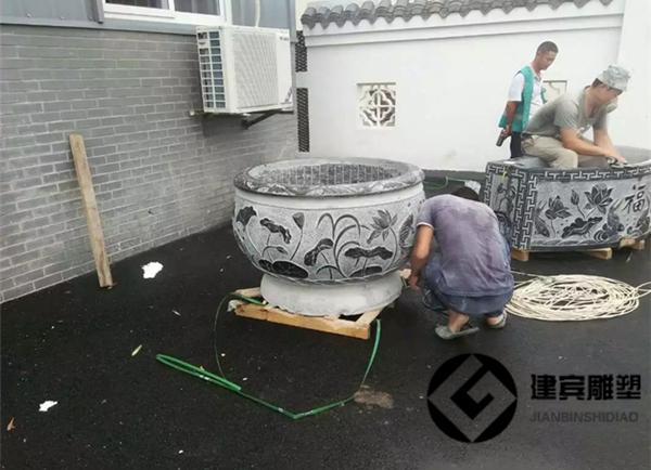 庭院石头圆缸刻花养鱼养花大石缸