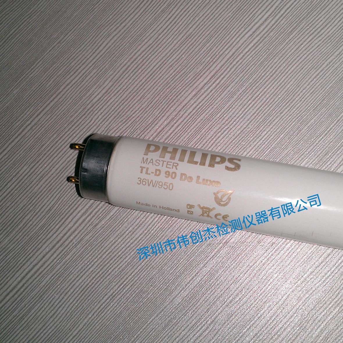 D50光源 PHILIPS TLD 36W/950