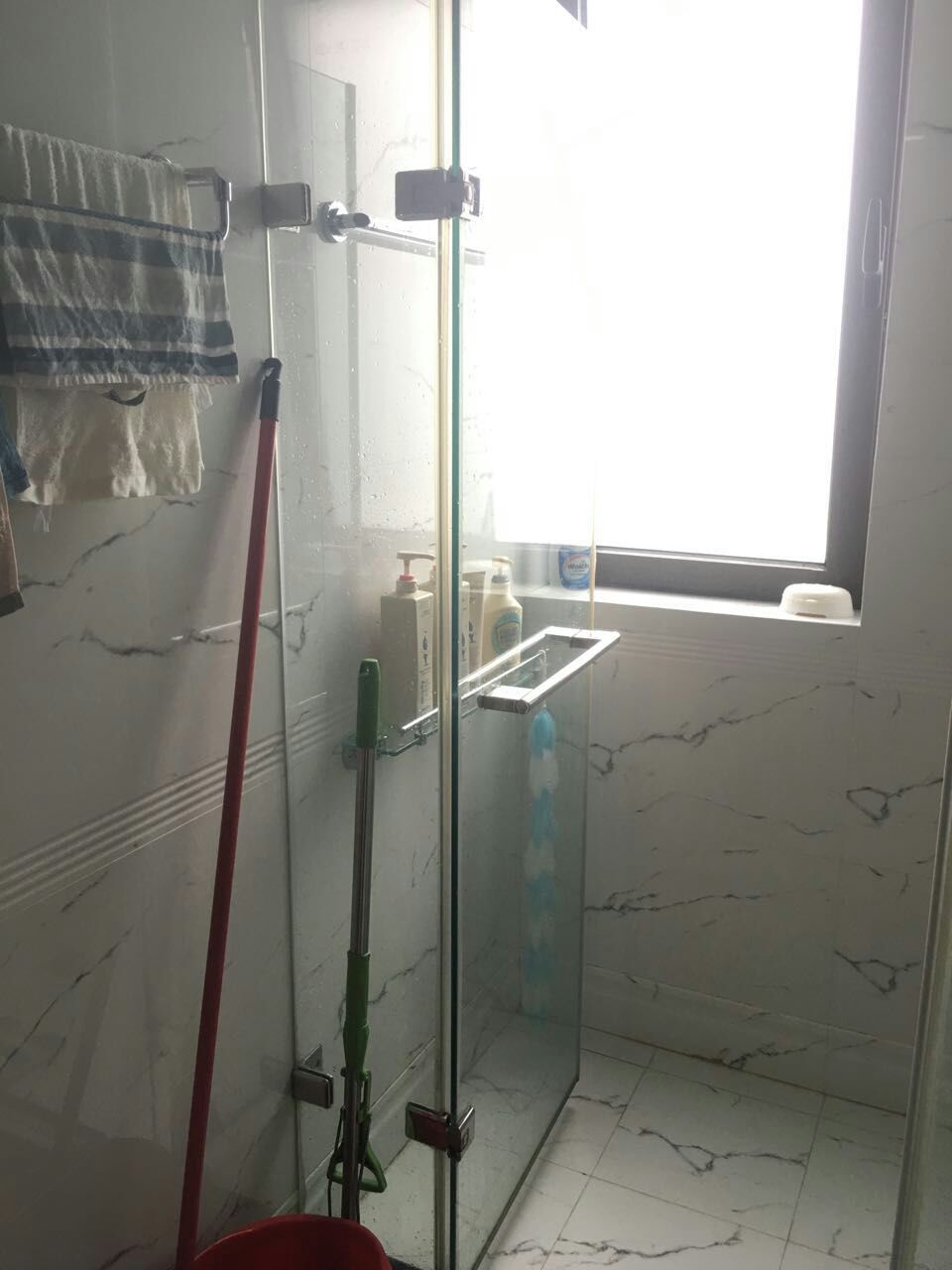 巴斯曼淋浴房维修 上海修淋浴房移门