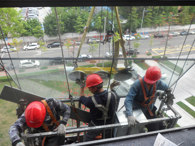 东莞中堂整栋建筑幕墙玻璃工程安装